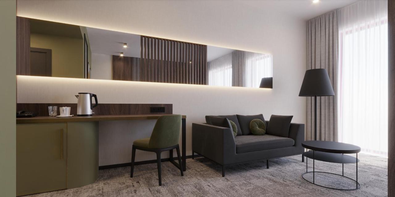 Restoria Hotel*** Radzyn Podlaski Buitenkant foto